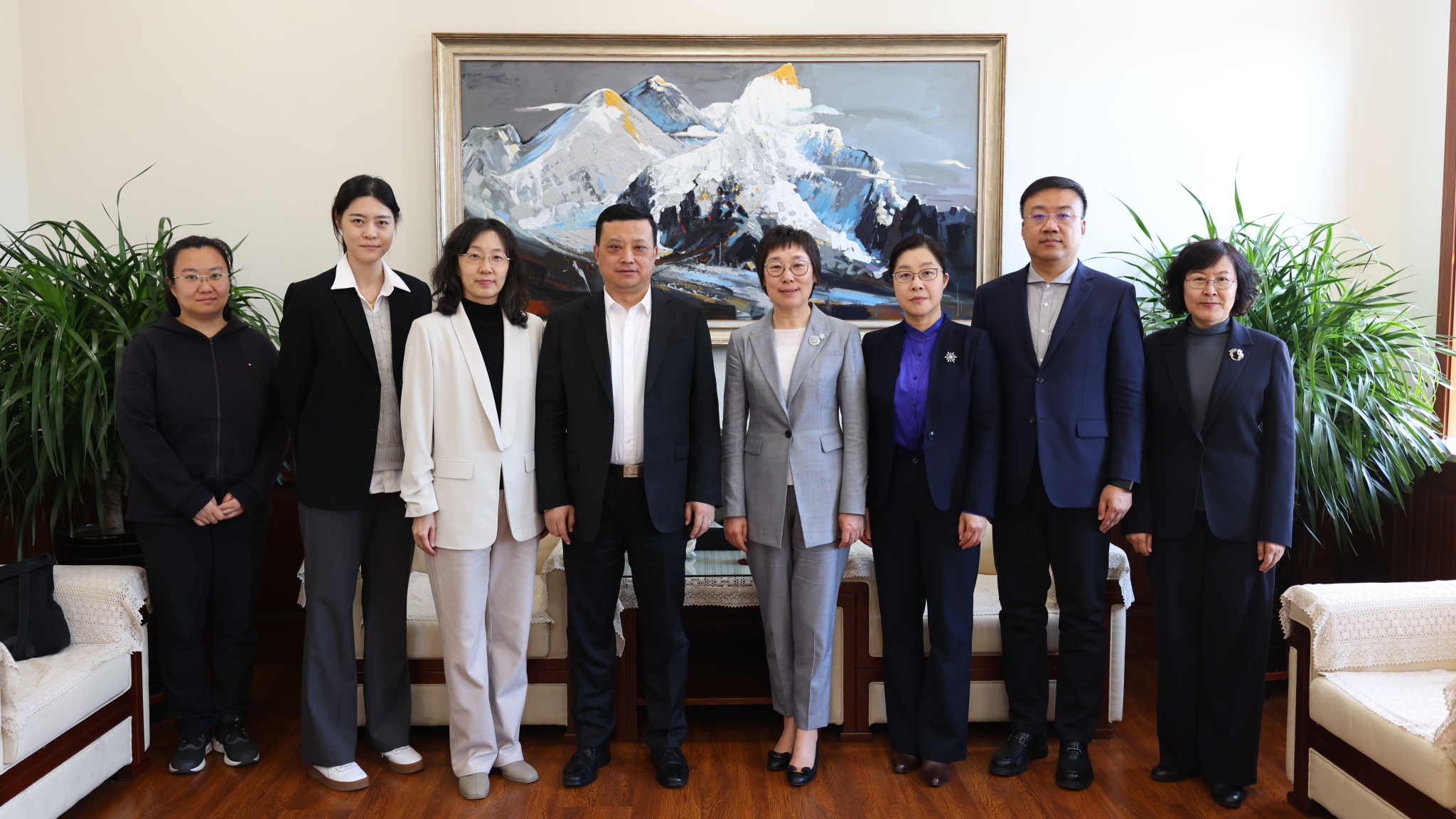 中国翻译协会副会长、中国外文局翻译院院长黄玉龙来澳门新葡京讲学