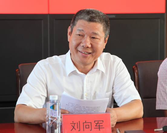 澳门新葡京举办教师节座谈会