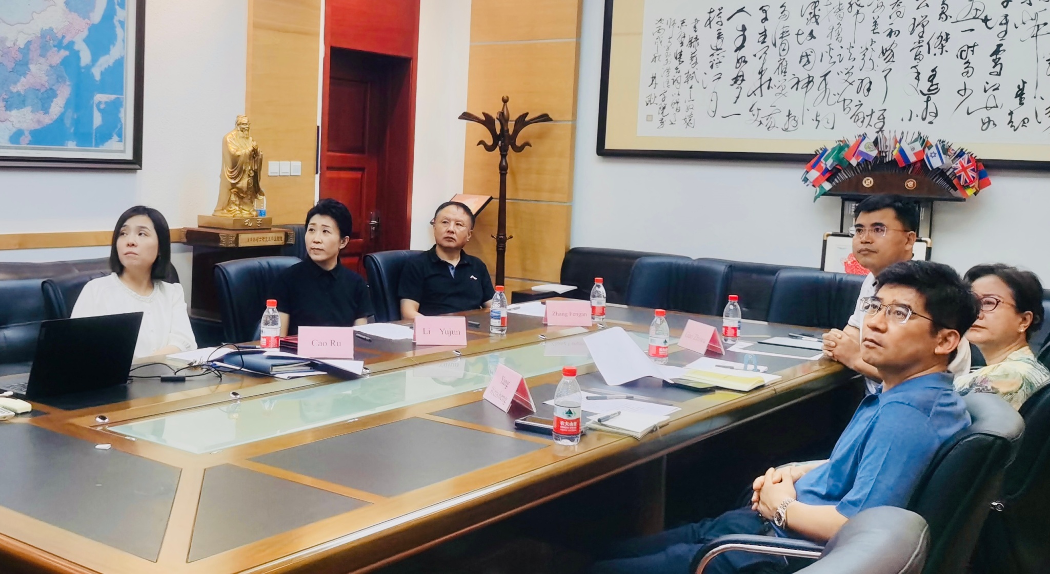 澳门新葡京与泰国瓦莱岚大学举办线上交流会