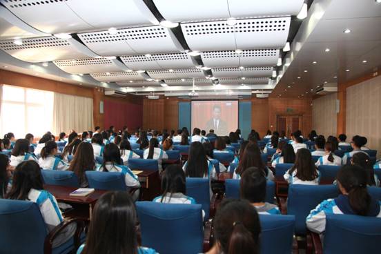 澳门新葡京组织集中收看纪念红军长征胜利80周年大会