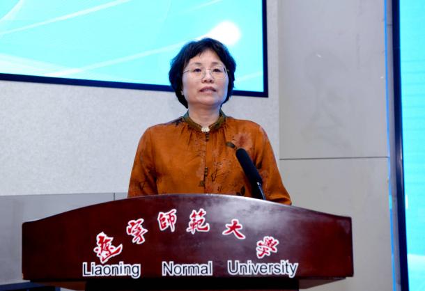 新时代大学语文/写作课程与教材建设交流会在澳门新葡京成功举行